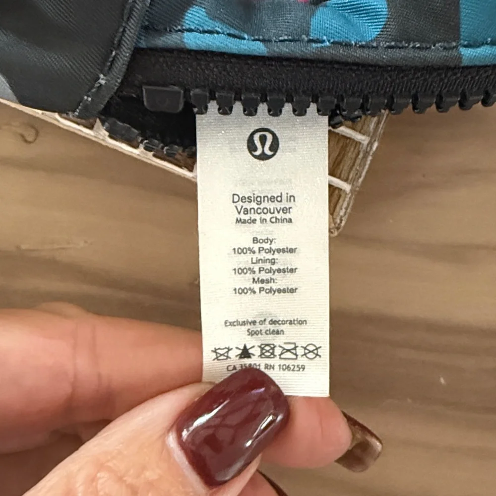 Lululemon Everywhere Belt Bag